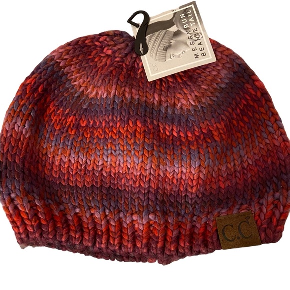 C.C Messy Bun Beanie. - Picture 2 of 4